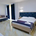 Solis فندق كساميل
